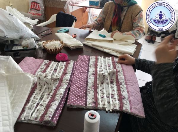 Kadın Giysileri ve Ev Tekstil Ürünleri kurslarımızı ziyaret ettik. 